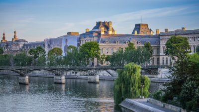 Тестовые соревнования по плаванию в Сене отменили из-за плохого качества воды