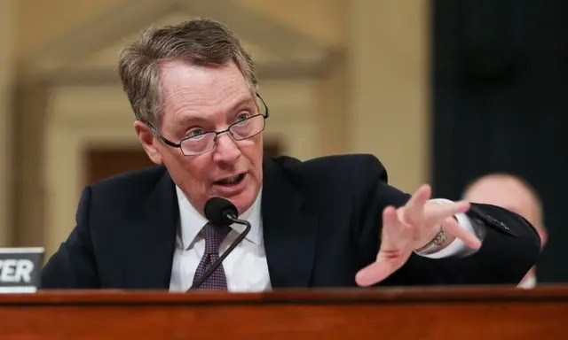 Посол Роберт Лайтхайзер, торговый представитель США, дает показания на слушаниях в комитете по путям и средствам Палаты представителей по вопросам американо-китайской торговли в Вашингтоне 27 февраля 2019 года. (Jennifer Zeng/The Epoch Times)
 | Epoch Times Россия