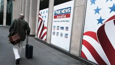 Судья приказал бывшему репортёру Fox News раскрыть источники истории с участием ФБР