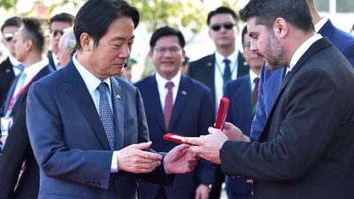 Китай начал военные манёвры возле Тайваня после поездки его вице-президента в США