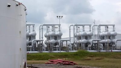 Администрация Байдена отменила закупку 6 млн баррелей для пополнения стратегического нефтяного резерва