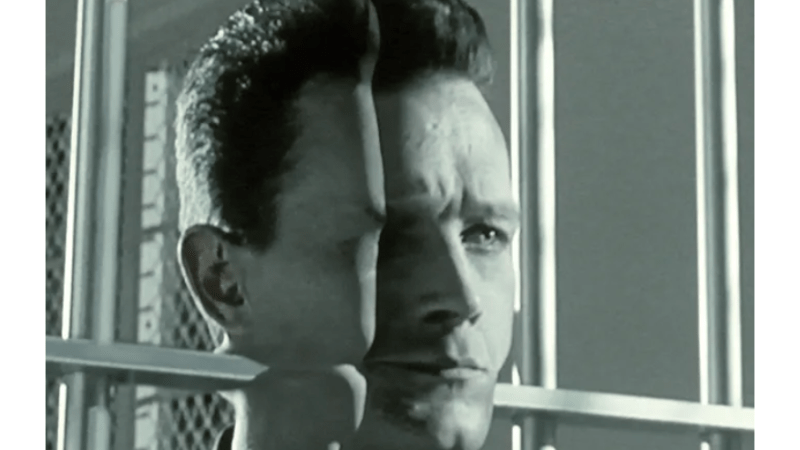 Герои из «Терминатора» перестают быть сказочными Герой из «Терминатор 2» Т-1000 проходит через зарешечённую дверь. (Maximum Film/Alamy Stock Photo) | Epoch Times Россия