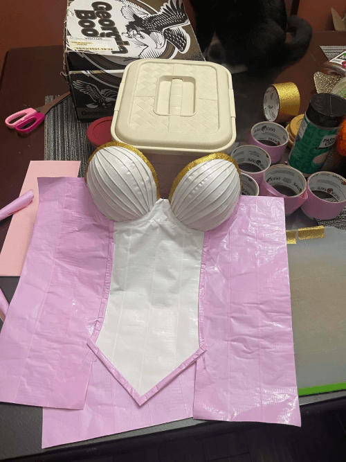 Выпускница школы выиграла $10 тыс. за своё невероятное платье