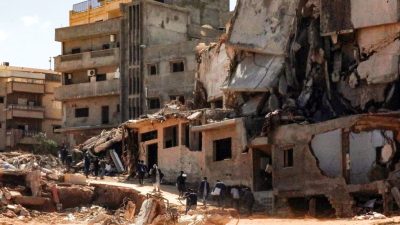 В Ливии спасатели МЧС РФ за сутки извлекли 80 тел погибших (видео)