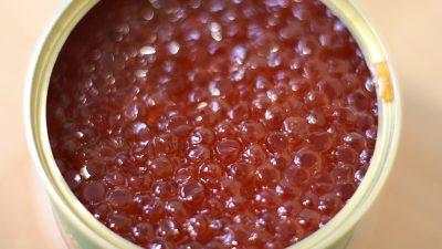 В Приморье уничтожат 22 тонны красной икры из-за кишечной палочки