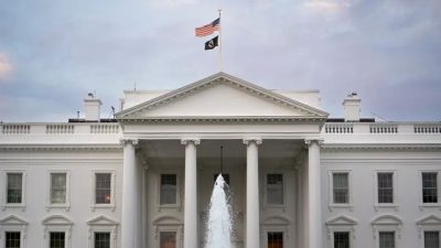 Дефицит федерального бюджета США удвоится до $2 трлн, несмотря на «достижения» Байдена