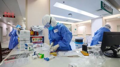 В китайских больницах COVID-19 рассматривают как обычную простуду, число заболевших растёт