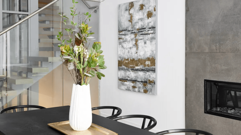 Цветы и другие композиции — отличный подарок для гостя. (Handout/TNS) | Epoch Times Россия