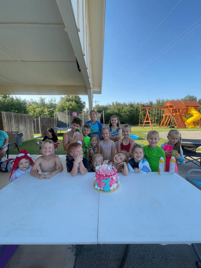 Три поколения семьи живут по соседству и видят в этом большие преимущества