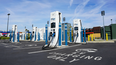 Американские законодатели призывают к повышению тарифов на автомобили китайского производства