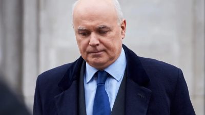 Китай собирает ДНК беременных женщин по всему миру