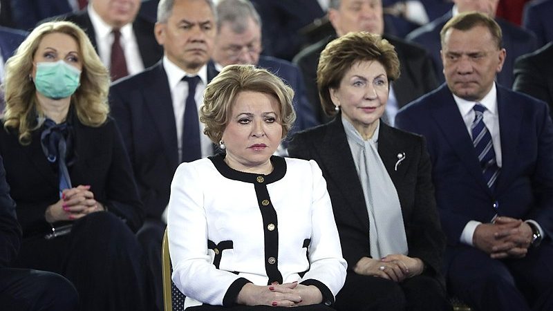 Валентина Матвиенко на послании Федеральному Собранию в 2021 году. ( Фото: кремлин.ру/wikimedia.org/АКТ CC BY 4.0 | Epoch Times Россия