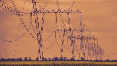 Население регионов РФ переведут на новые тарифы на электроэнергию