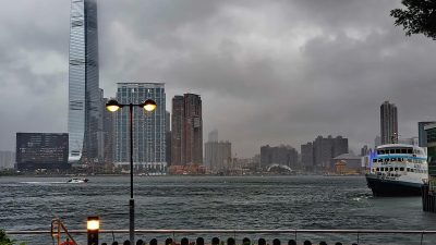 Попытка Китая восстановить международный имидж Гонконга носит поверхностный характер