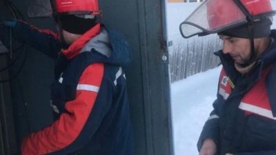 Жители сёл Хакасии греются в аэропорту из-за отключения электричества при морозах до -30 °C