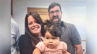 Брошенный новорождённый отчаянно кричал, его услышали и спасли