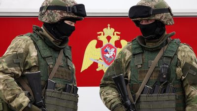 Госдума приняла закон о добровольцах в Росгвардии и призывниках в пограничной службе