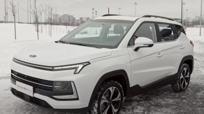 Автоэксперт: Перевод на отечественные автомобили чиновники воспринимают как  наказание