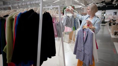 Неделя моды в Москве: коллекция дизайнеров из Индии, Эфиопии, Китая  (видео)