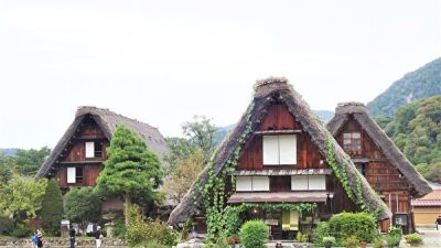 Сказочные хижины японской деревни Гассё