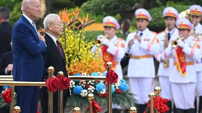 США и Китай соревнуются за Вьетнам