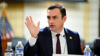 TikTok — часть стратегии «информационной войны» Китая против США, заявил американский законодатель