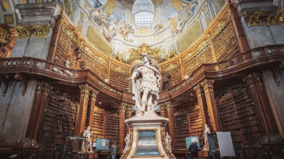 Одна из самых красивых в мире библиотек находится в Вене, ей более 600 лет