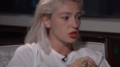 Два новых иска по 1 млрд рублей поданы к блогеру Ивлеевой за «почти голую» вечеринку