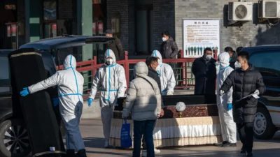 Жители Пекина и северо-востока Китая сообщают о новом рекорде смертности от пневмонии
