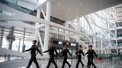 Китайские власти используют систему «коллективных наказаний» в отношении семей правозащитников, говорится в докладе