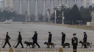 По Китаю прокатилась волна протестов