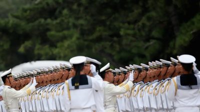 Новый министр обороны Китая не имеет большого влияния в вооружённых силах
