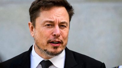 Маск заявил, что администрация Байдена «активно помогает нелегальной иммиграции»