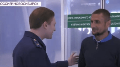 Застрявшие в Мозамбике российские моряки вернулись домой (видео)