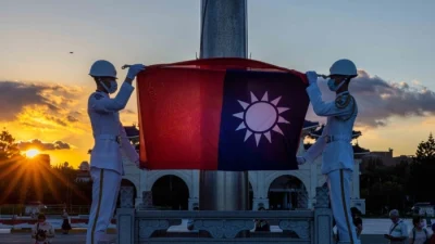 Тайвань второй день наблюдает над островом пролёты китайских воздушных шаров