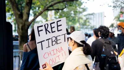 Китайские власти арестовали более тысячи тибетцев, протестующих против строительства плотины