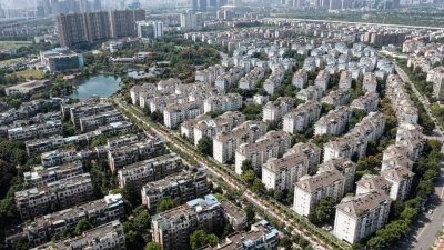 Падающий рынок жилья в Китае находится лишь на полпути ко дну, считают аналитики