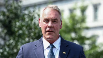 Законодатель призывает Госдепартамент поднять вопрос о насильственном извлечении органов на переговорах между США и Китаем