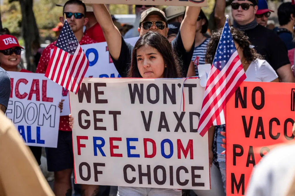 Поскольку соглашение ВОЗ по борьбе с пандемией близится к завершению, критики поднимают вопросы о свободе США