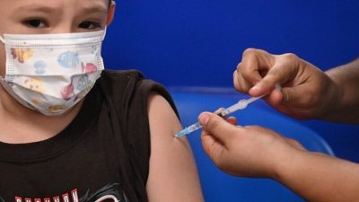 В 15 регионах России не хватает вакцины от кори