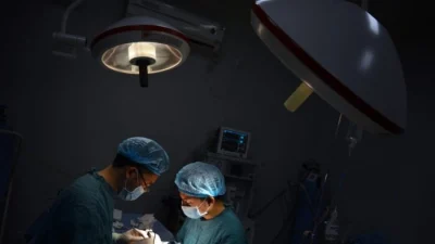 Китайская семья добилась компенсации после смерти матери в результате удаления органов