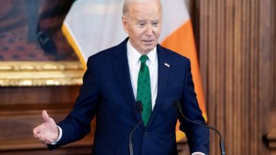 Робот звонил американцам и голосом Джо Байдена советовал не голосовать на праймериз