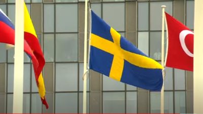 В штаб-квартире НАТО торжественно подняли флаг Швеции