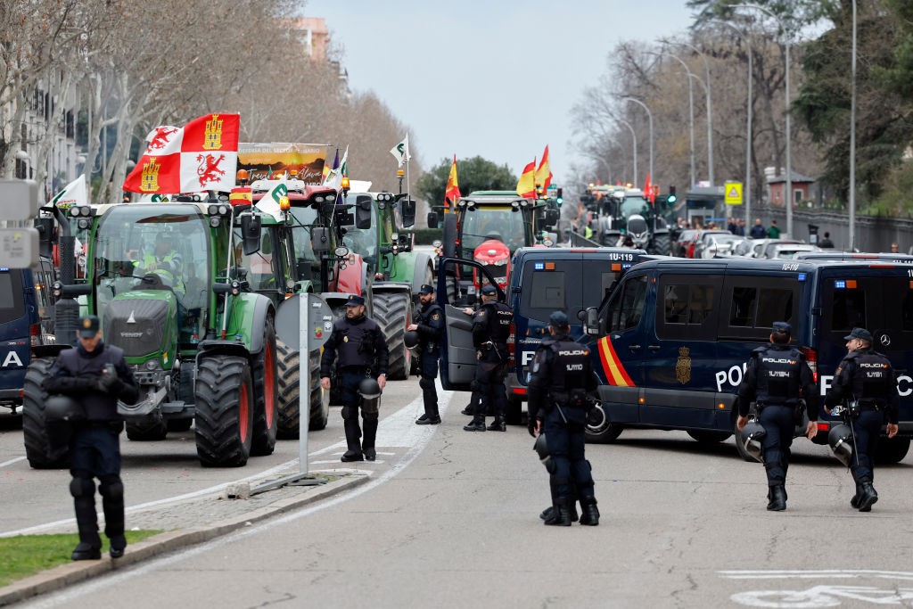 Протесты в варшаве. Митинги в польше 2020. Митинг в варшаве. Протесты в польше против абортов. Митинг в варшаве.