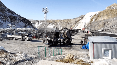 В Приамурье на руднике «Пионер» пробурили скважину до застрявших горняков