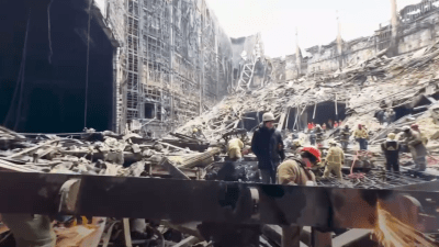 Поисковые работы в «Крокус Сити Холле» продолжаются