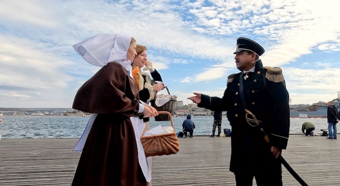 Театральная экскурсия по мотивам рассказов Льва Толстого на улицах Севастополя