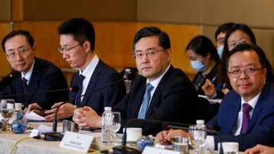 Пропавший экс-министр иностранных дел Китая Цинь Ган утратил статус депутата ВСНП