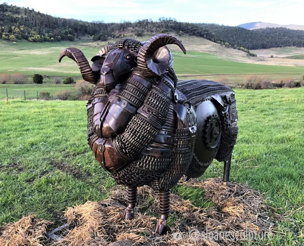 Очаровательные скульптуры животных сваривает из металлолома художник из Австралии
