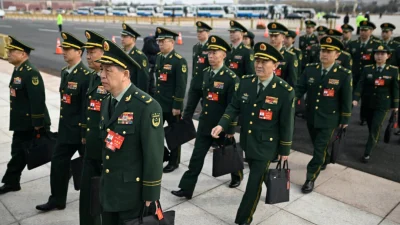 Правительство Китая сталкивается с проблемами на ежегодных «двух сессиях»